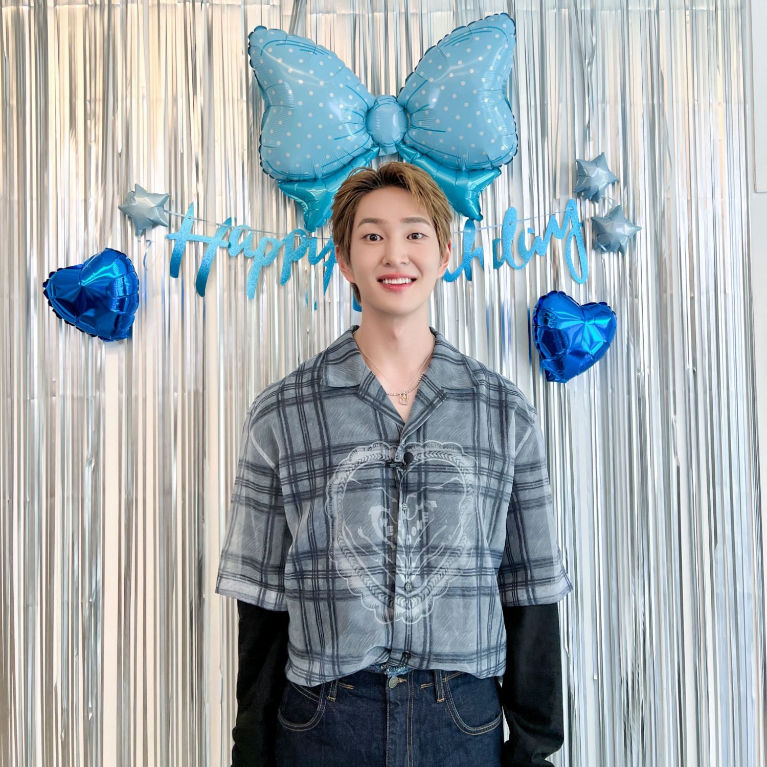 Latest photo of Onew (SHINee)