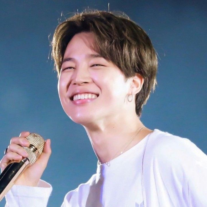A moment captured by Jimin (BTS)'s fan