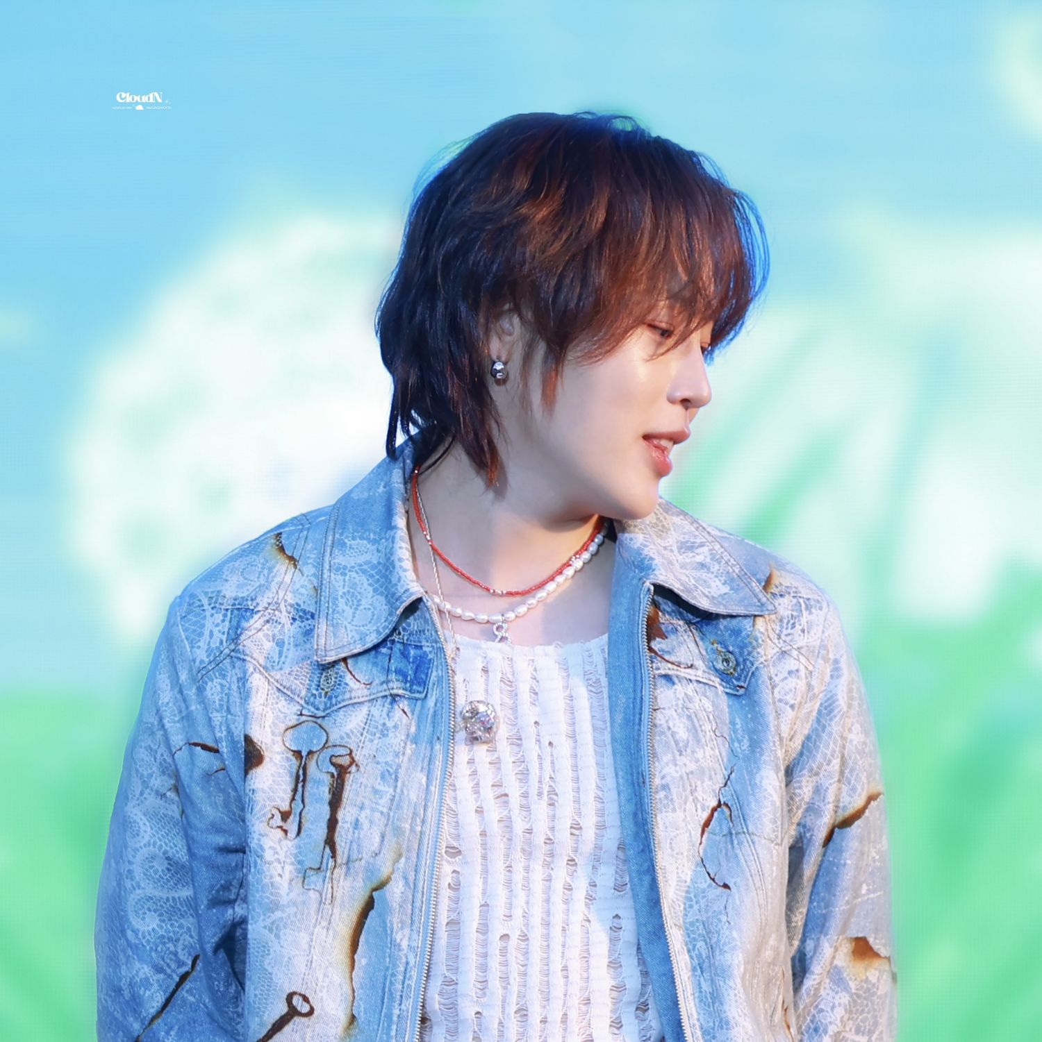 Recent activity shot of Ha Sungwoon