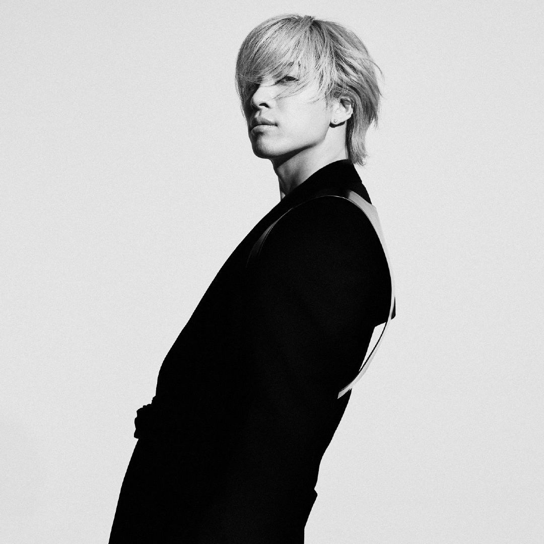 Recent activity shot of Taeyang (BIGBANG)
