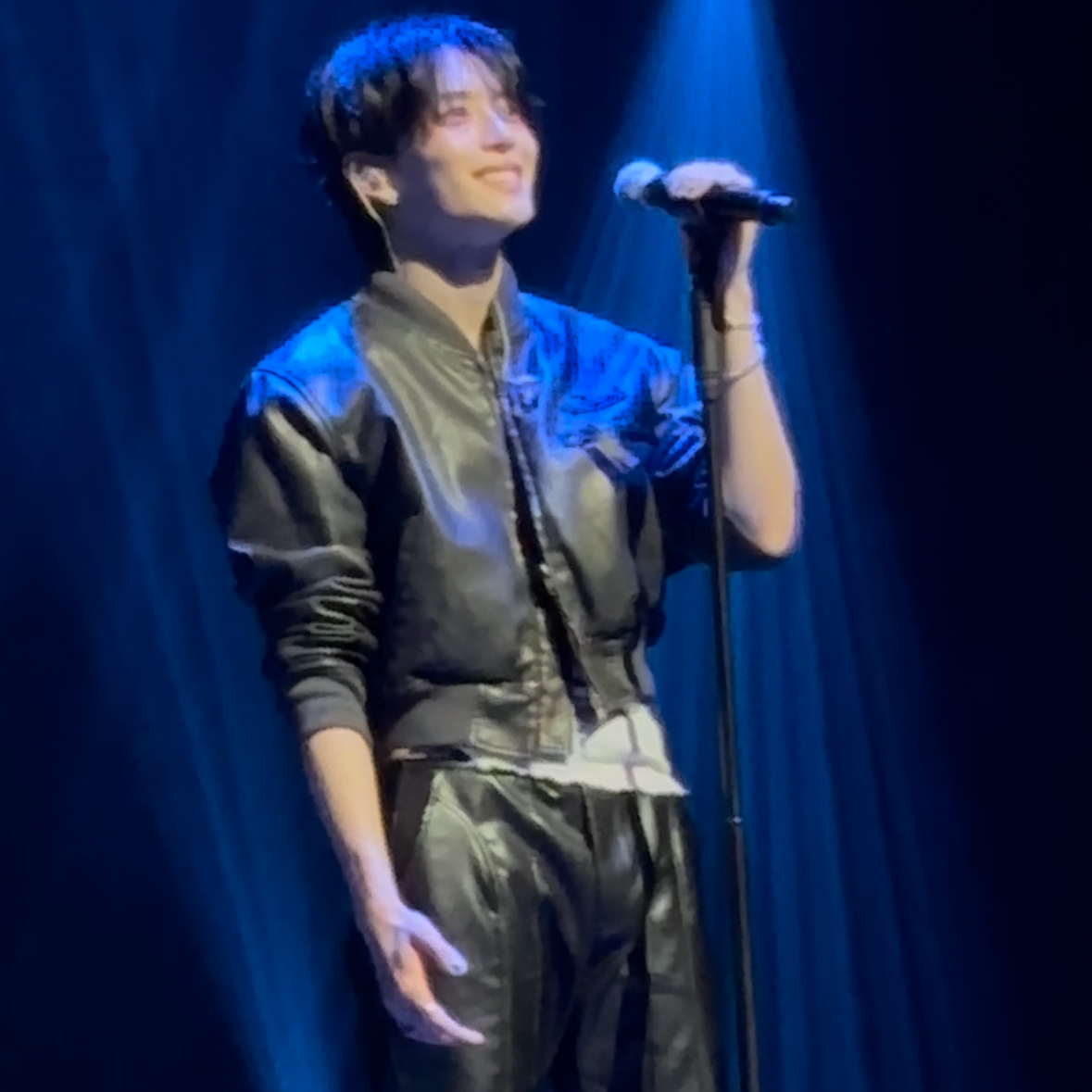 Recent activity shot of Kangmin (VERIVERY)