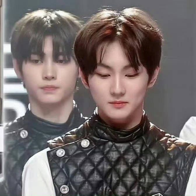 A moment captured by Jungwon (ENHYPEN)'s fan