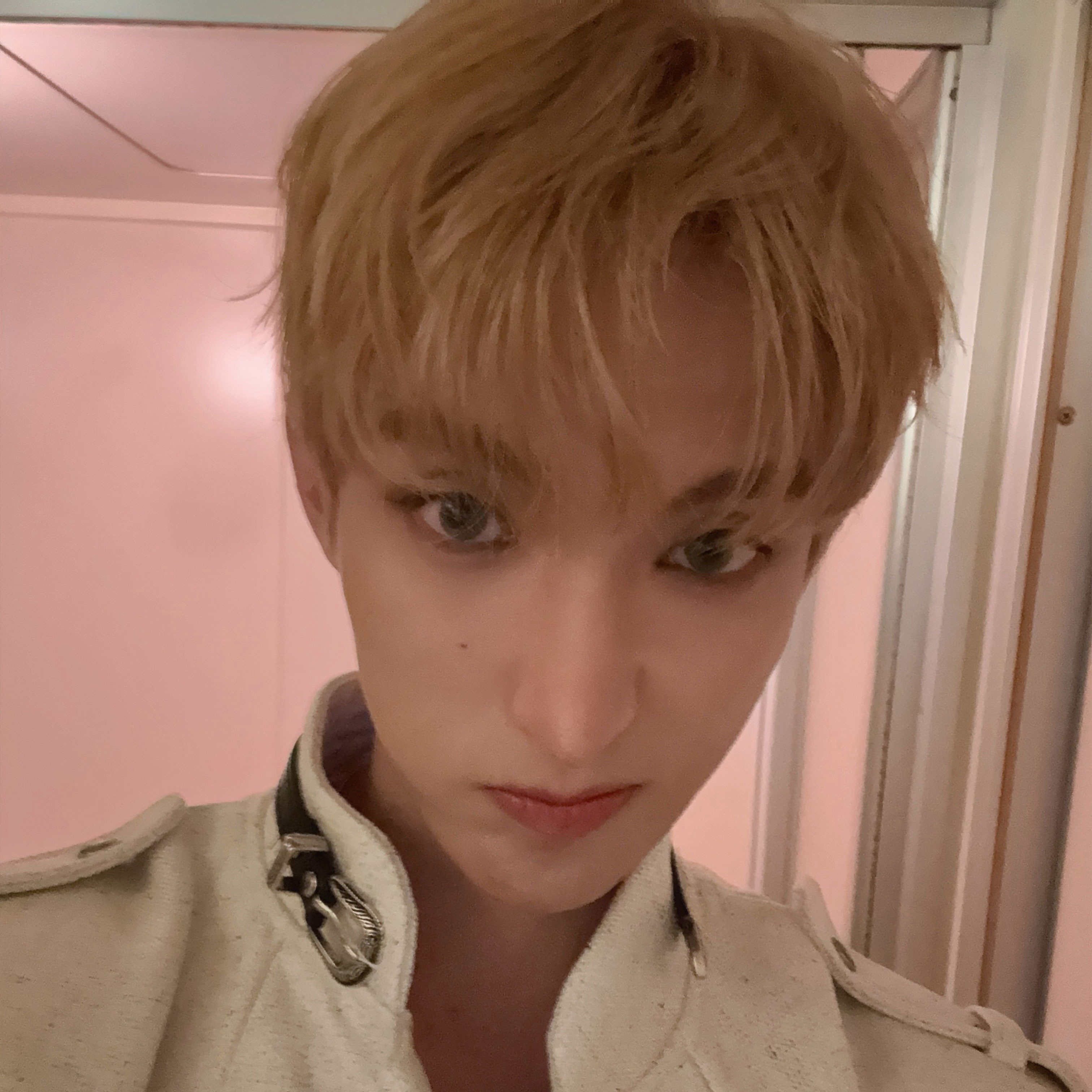 Behind-the-scenes cut of DK (SEVENTEEN)