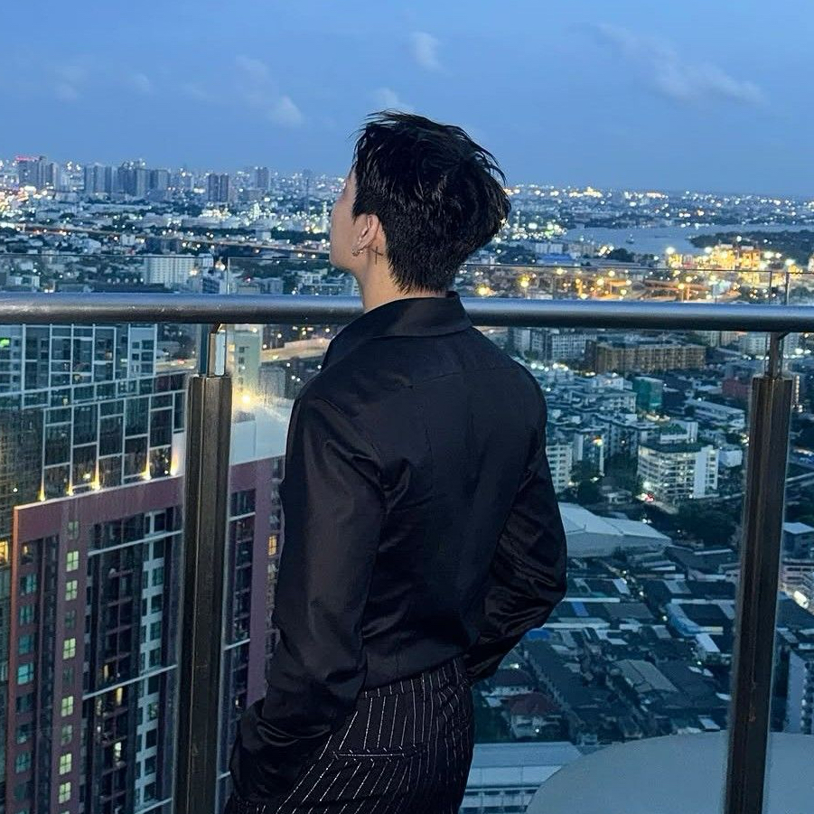 Latest photo of Bambam (GOT7)