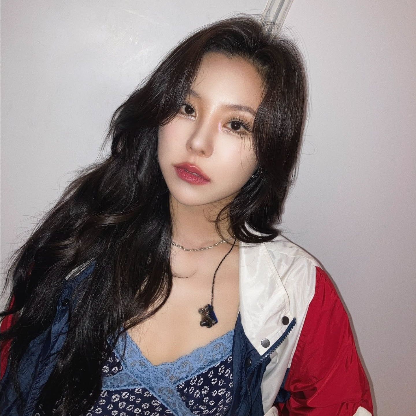 辉人 (MAMAMOO)的幕后花絮