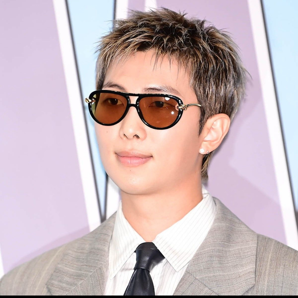 Foto terbaru RM (BTS)