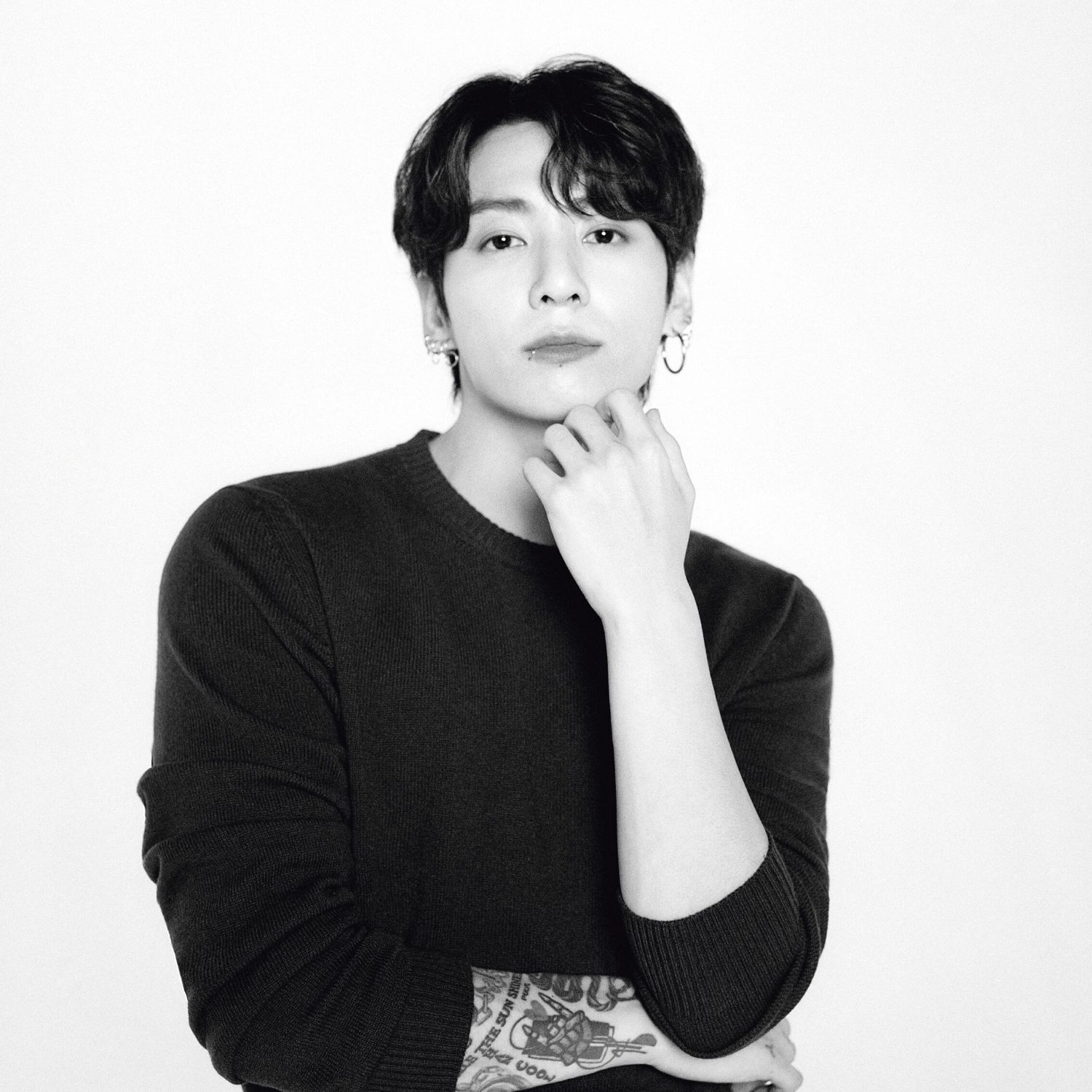 Foto aktivitas terbaru Jungkook (BTS)