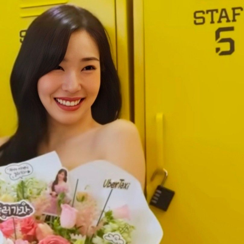 A moment captured by Girls' Generation's fan