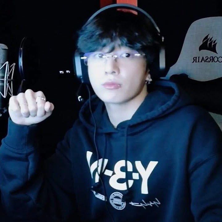 Potret di balik layar Jungkook (BTS)