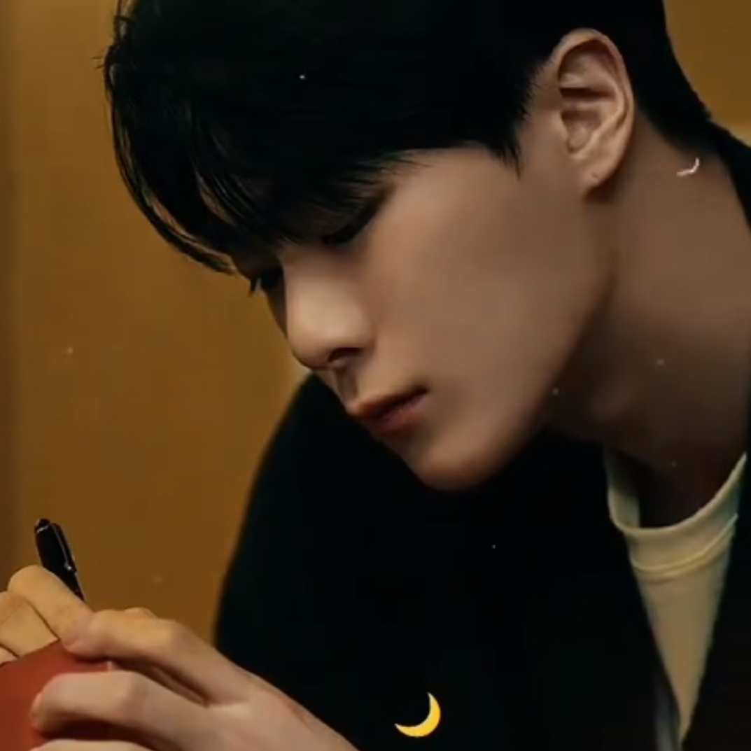 A moment captured by Moonbin (ASTRO)'s fan