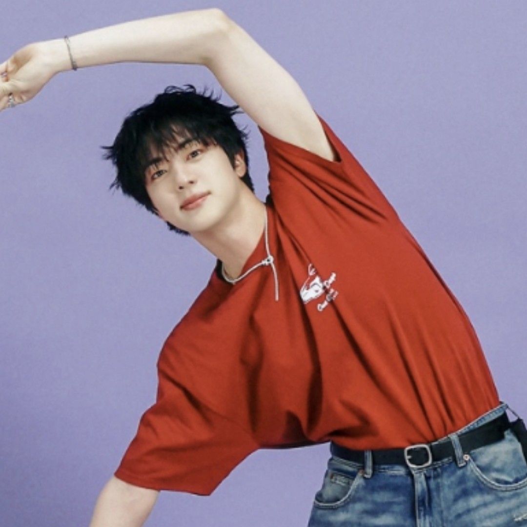 Behind-the-scenes cut of Jin (BTS)