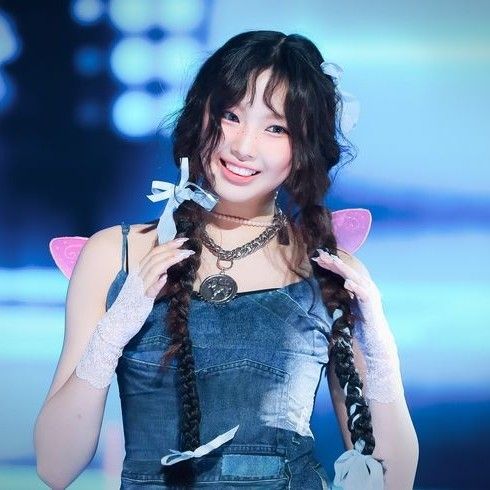 Latest photo of Hyein (NewJeans)