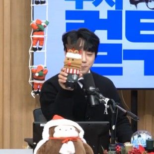 Latest photo of Hwang Chiyeol