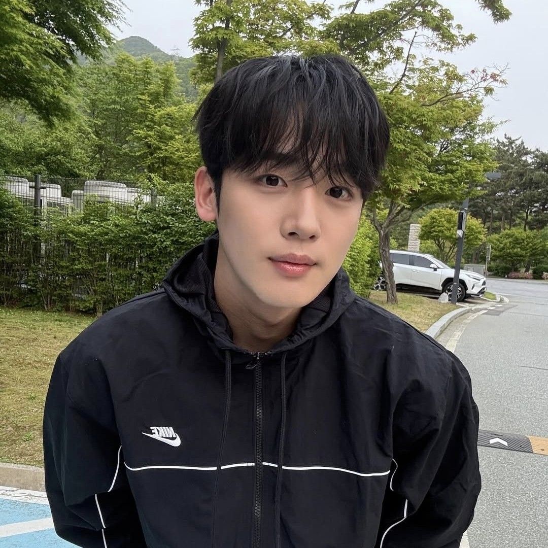 Behind-the-scenes cut of Kim Yohan (WEi)