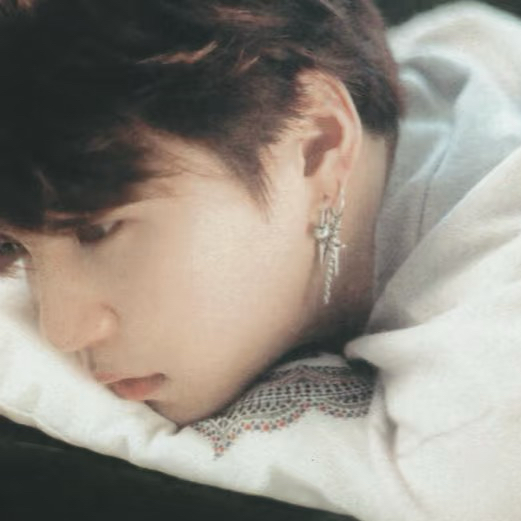 Foto terbaru SUGA (BTS)