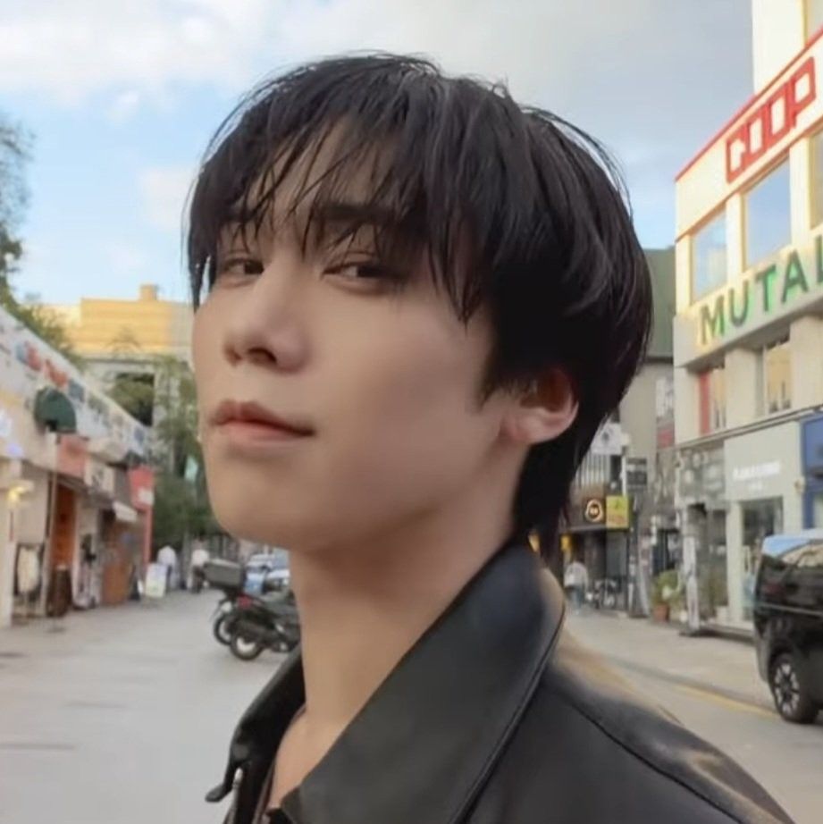 Behind-the-scenes cut of Doyoung (TREASURE)