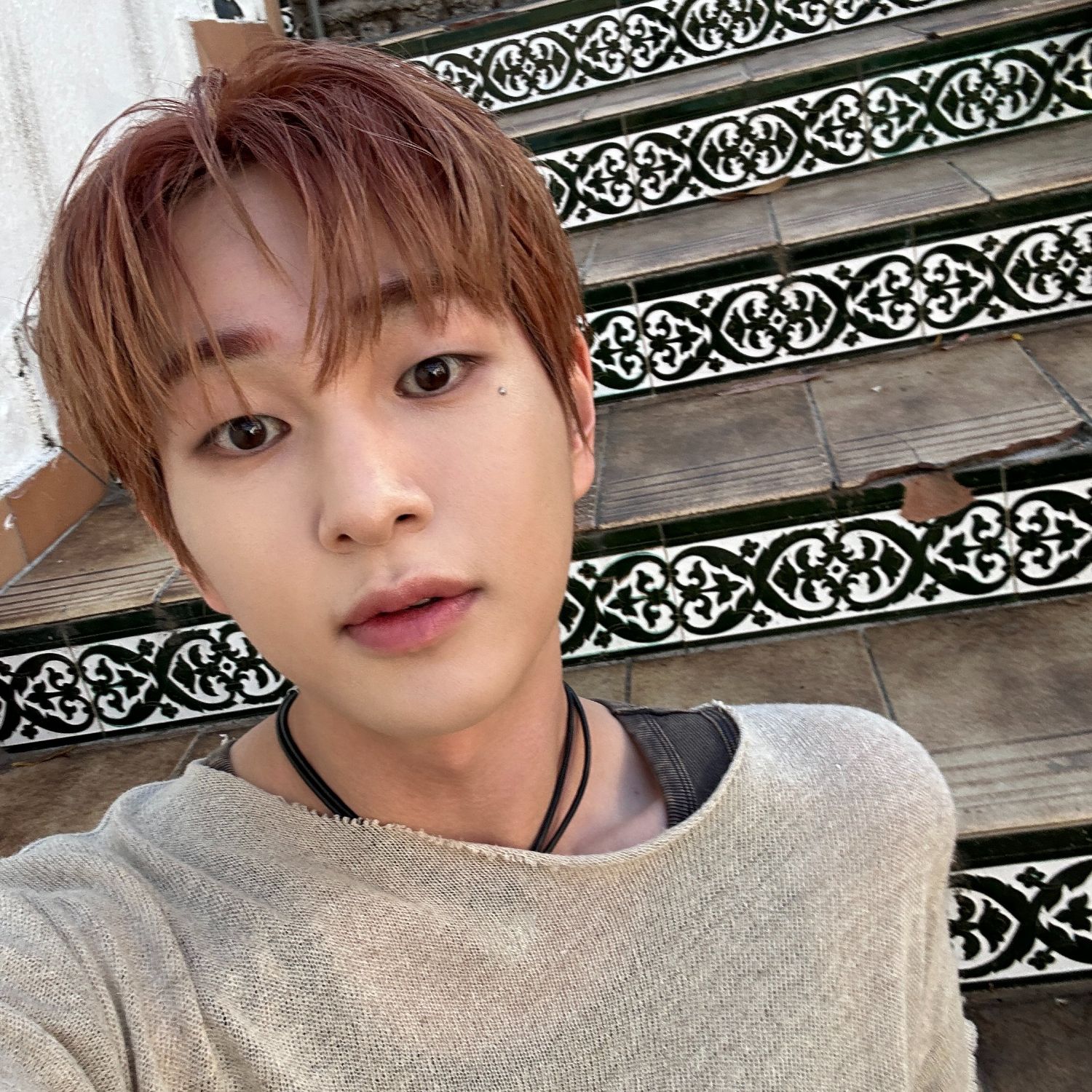 A moment captured by Onew (SHINee)'s fan