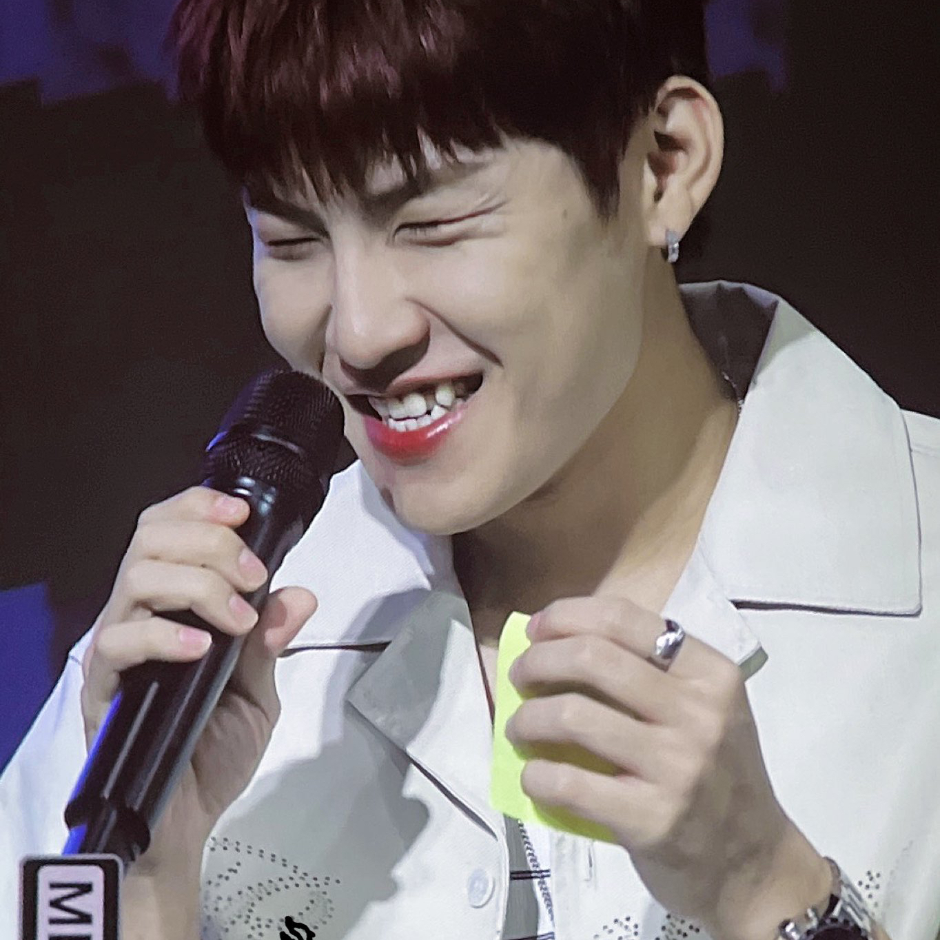 Behind-the-scenes cut of Park Woojin (AB6IX)