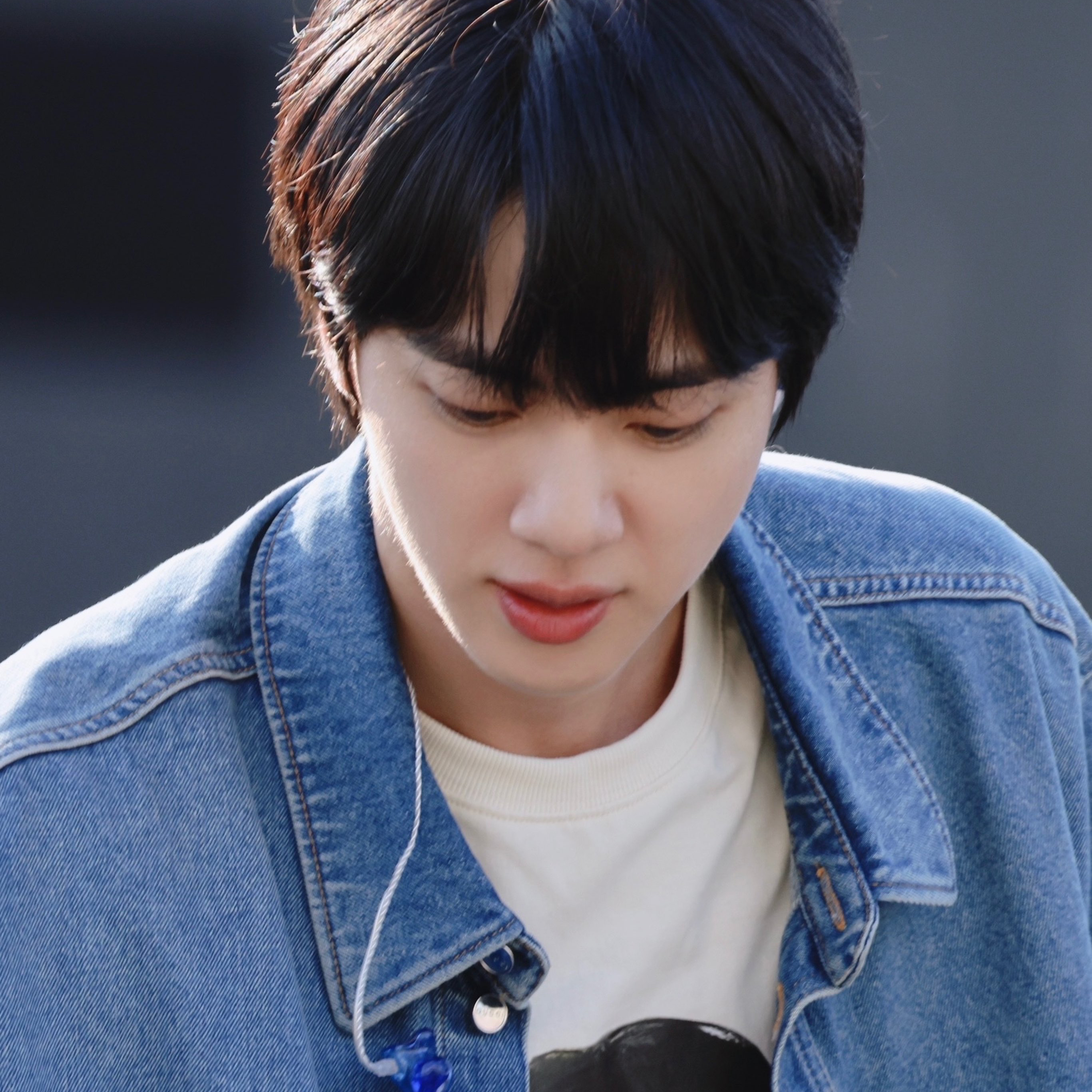 Jin (防弹少年团)的最新活动照片