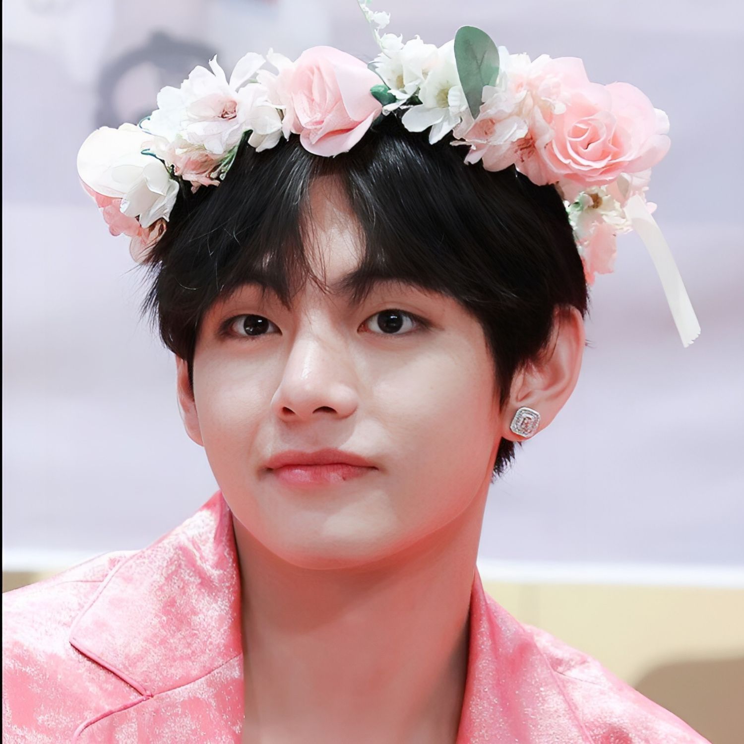 Recent activity shot of V (BTS)