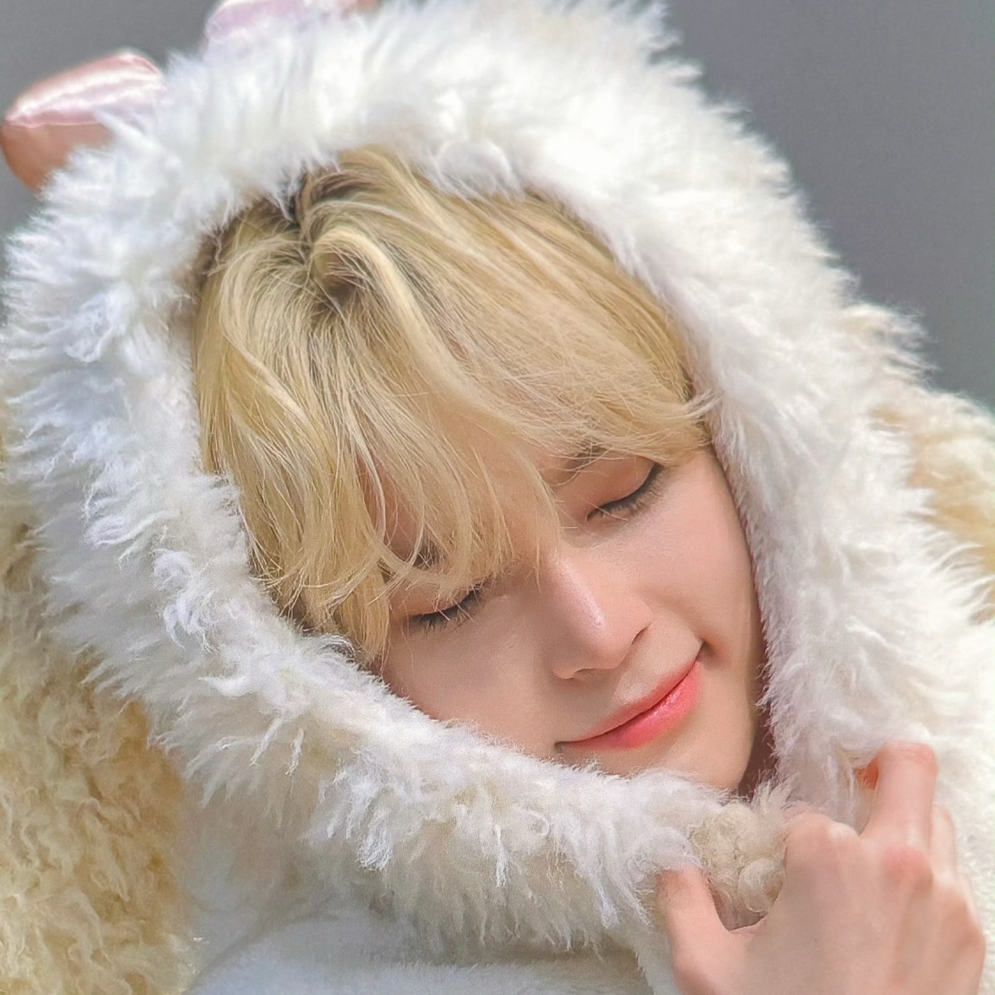 성한빈 (제로베이스원)의 최신 사진