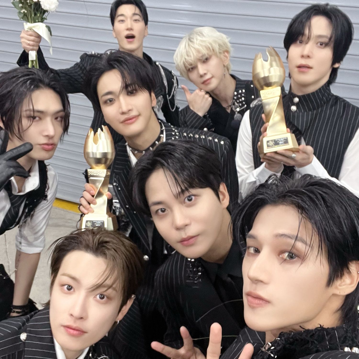 에이티즈의 비하인드 컷