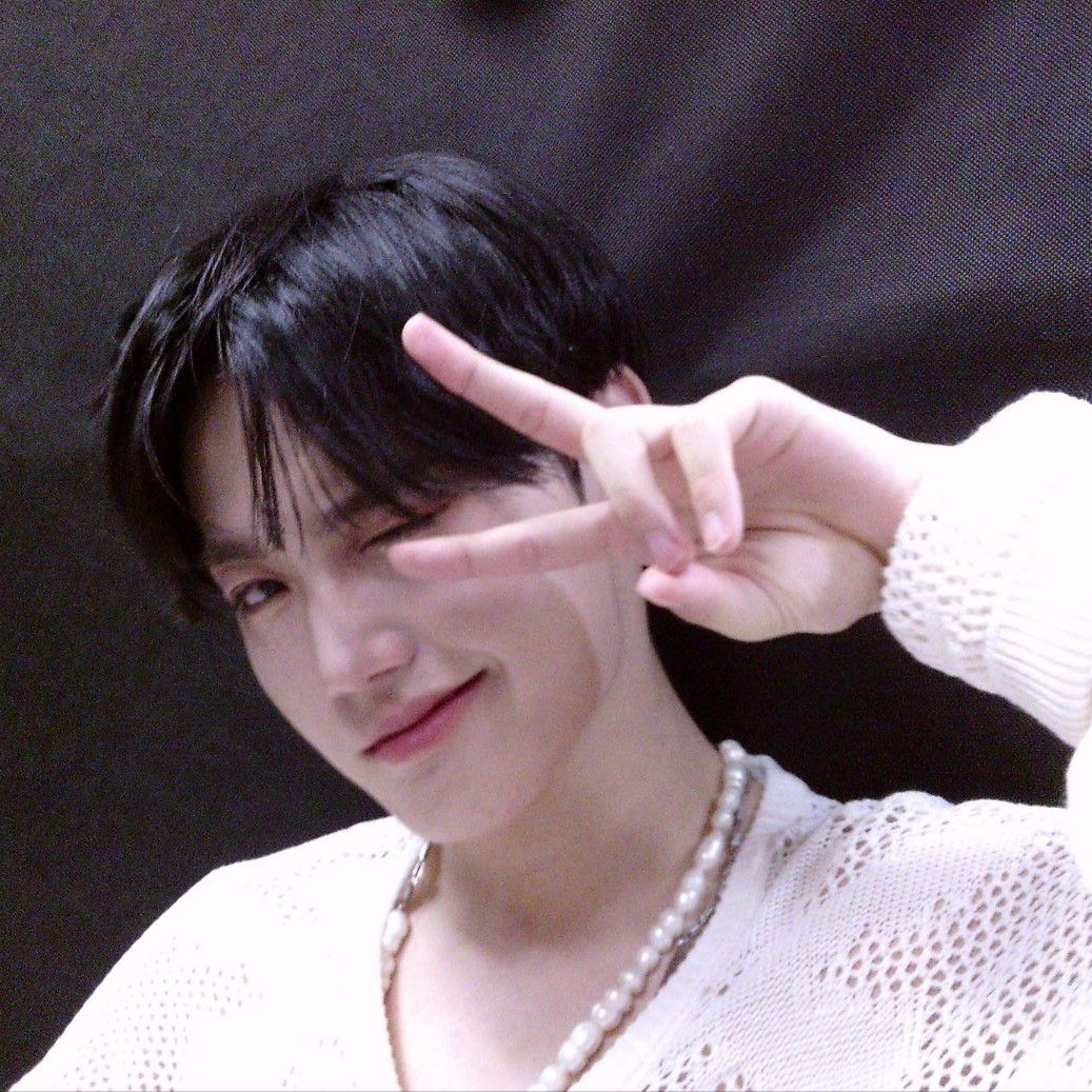 Behind-the-scenes cut of Doyoung (TREASURE)