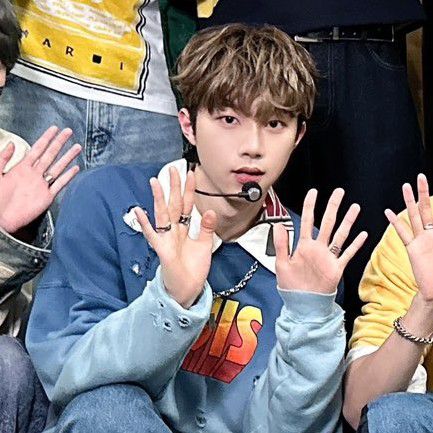 Recent activity shot of Hyunwoo (Xikers)