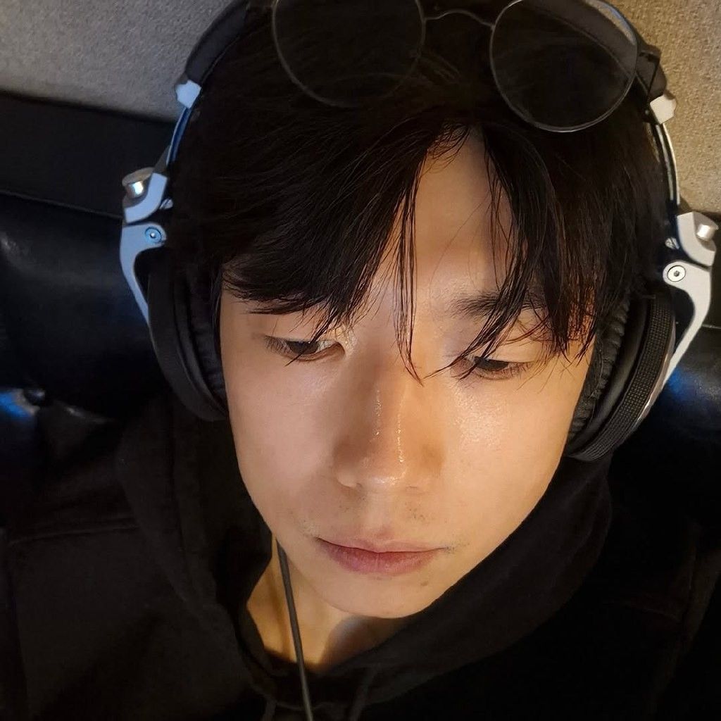 A moment captured by Wooyoung (2PM)'s fan