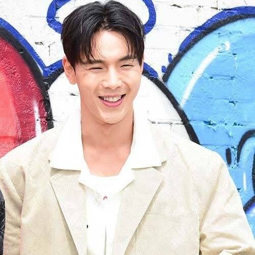 Foto aktivitas terbaru Shownu (MONSTA X)