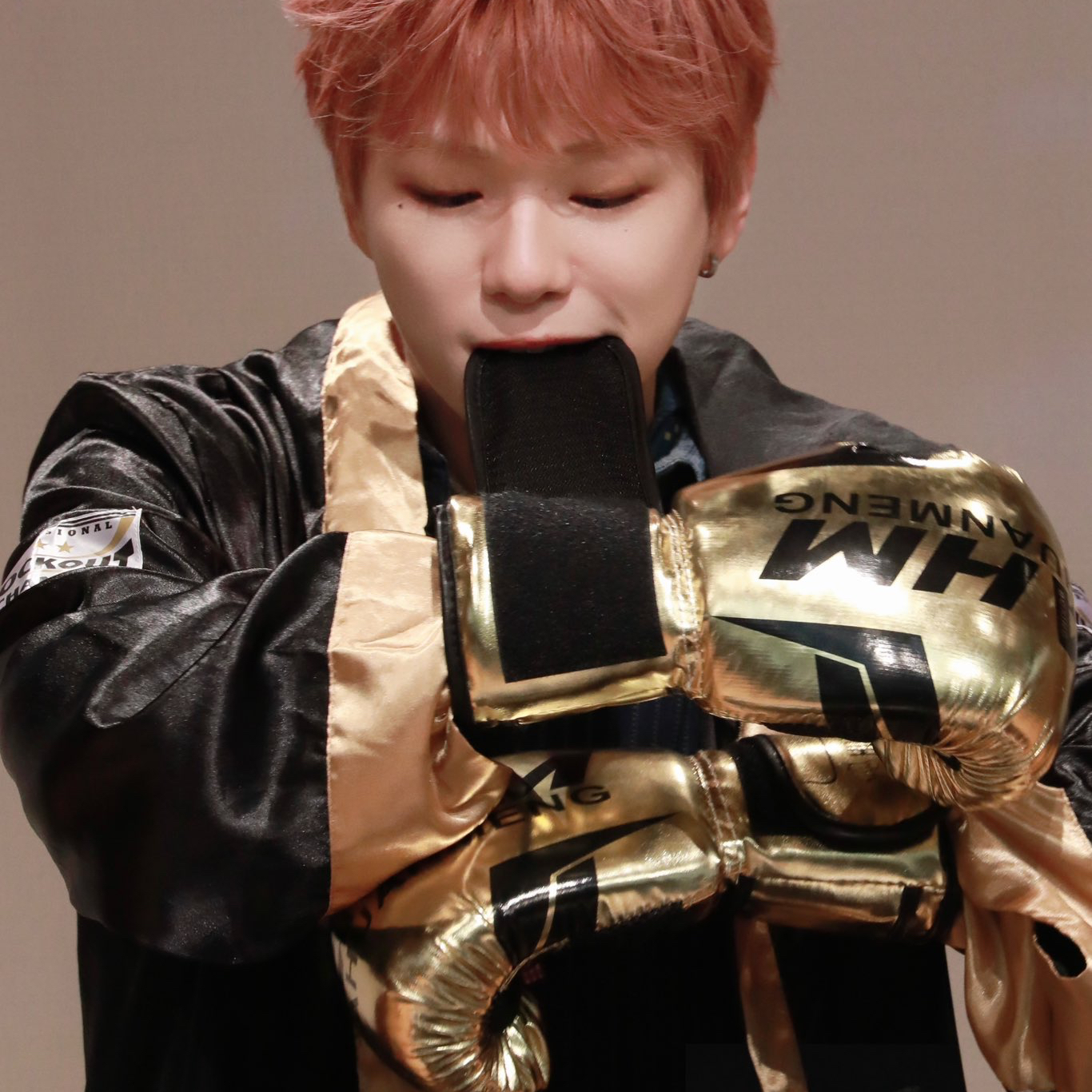 A moment captured by Kang Daniel's fan