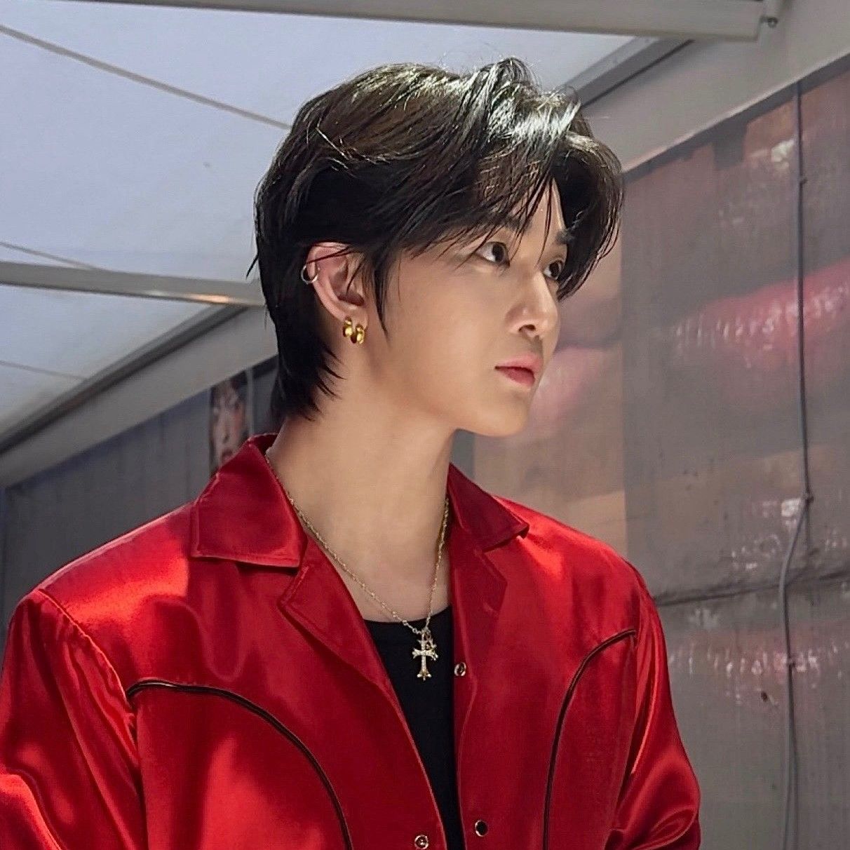 Behind-the-scenes cut of Bae Jinyoung
