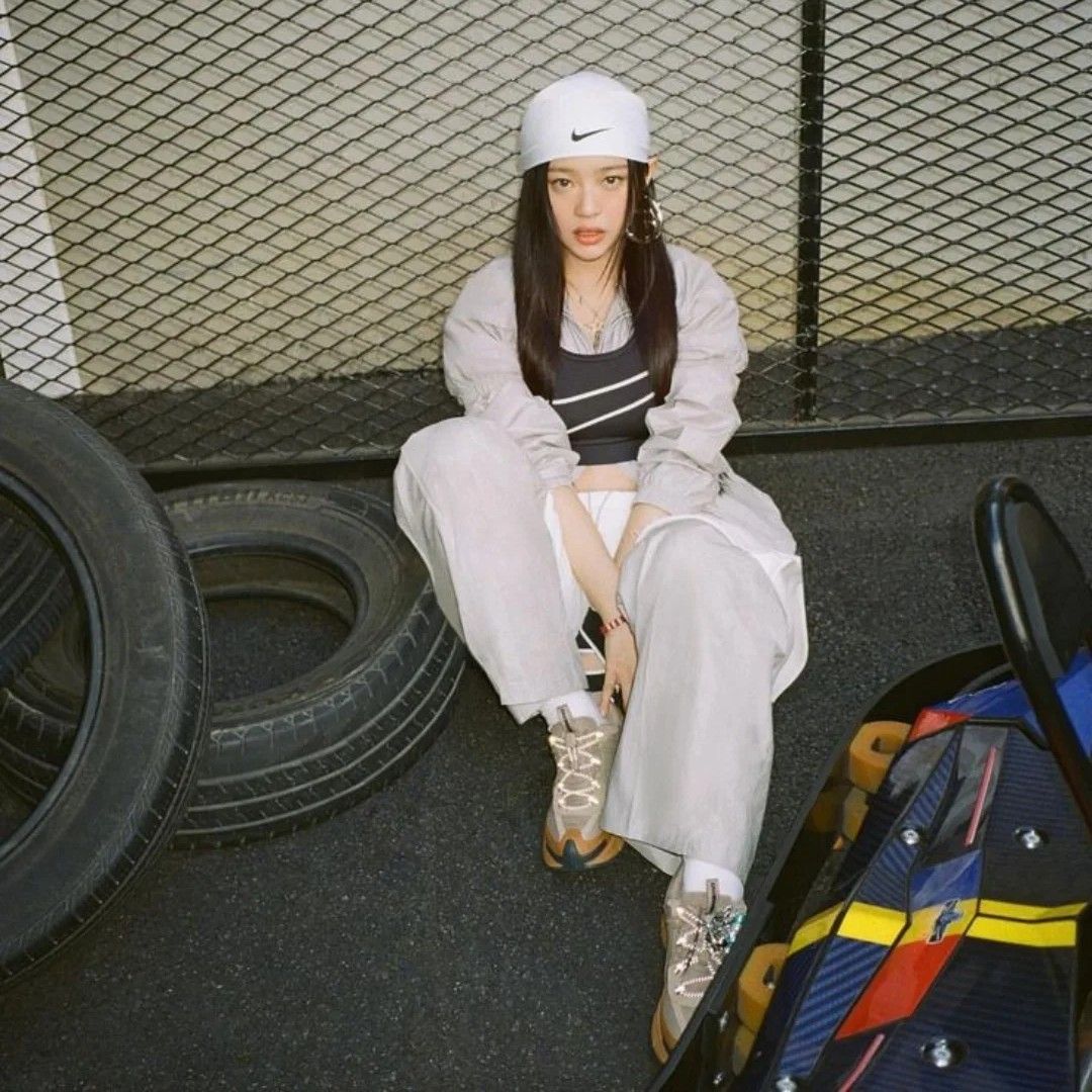 뉴진스의 비하인드 컷