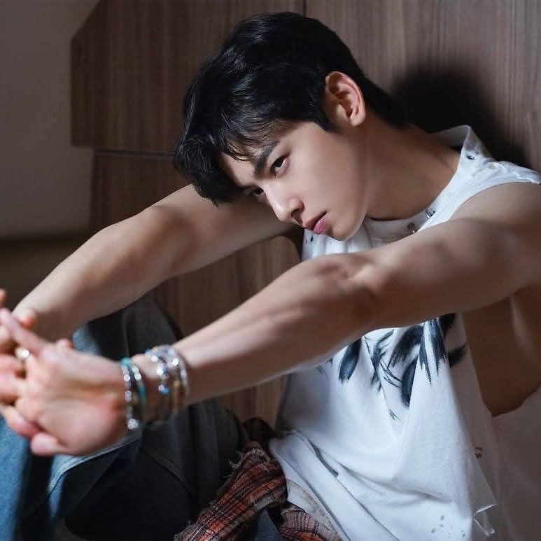 Behind-the-scenes cut of Eunwoo (ASTRO)