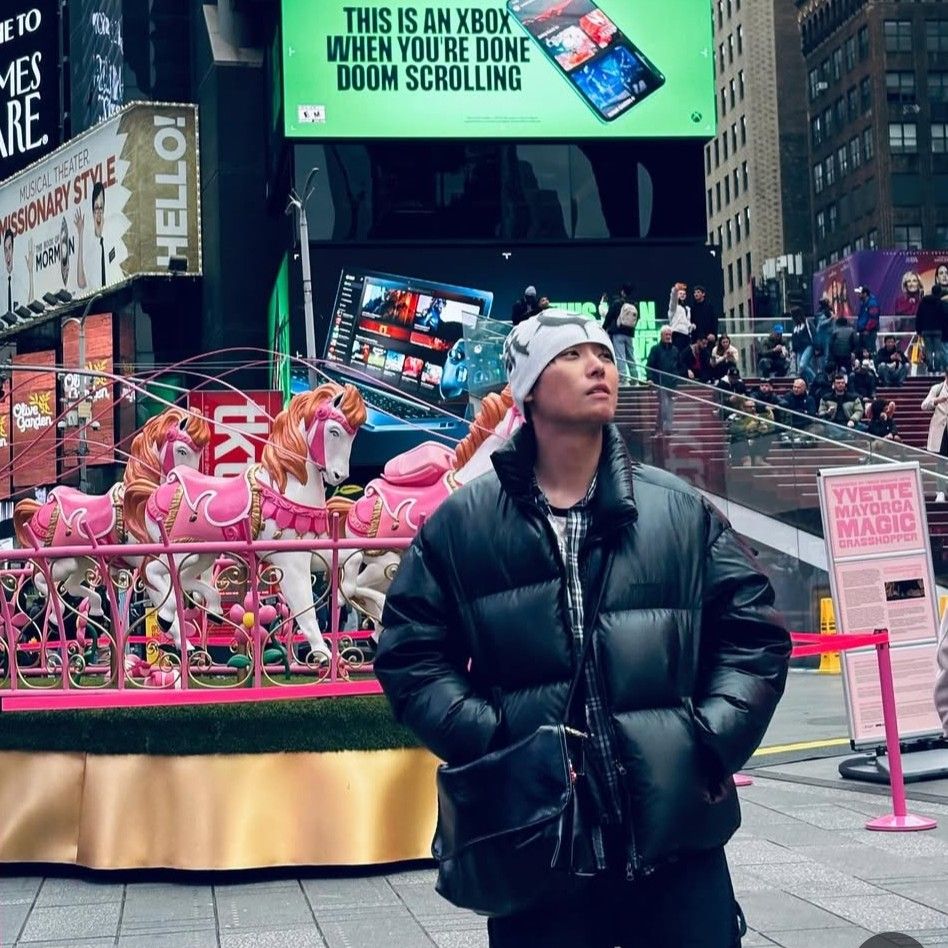 Latest photo of Inseong (SF9)