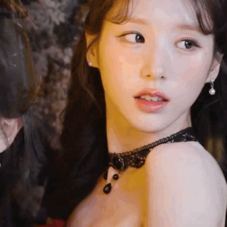 Latest photo of HeeJin (ARTMS)