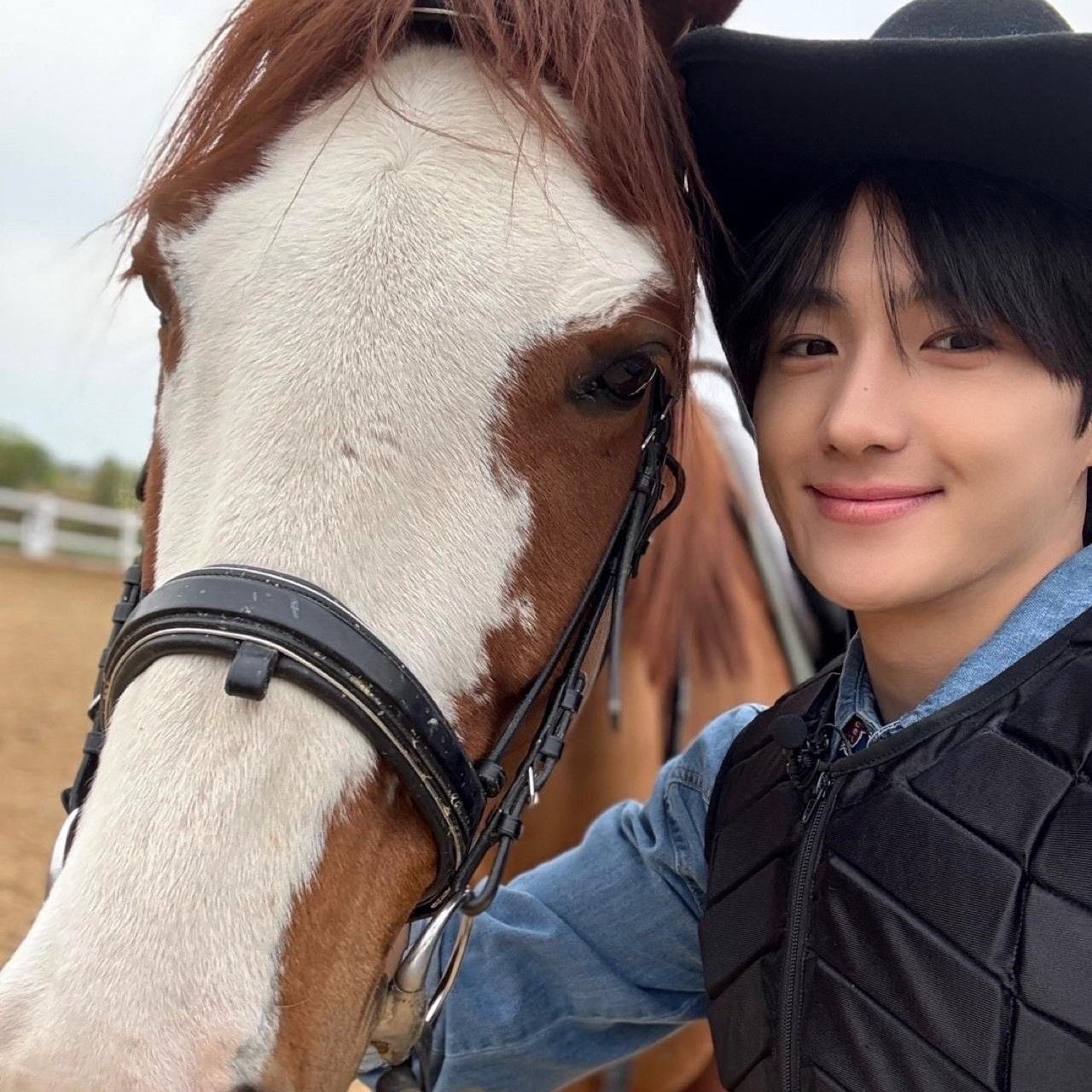 Latest photo of Hyunjae (THE BOYZ)