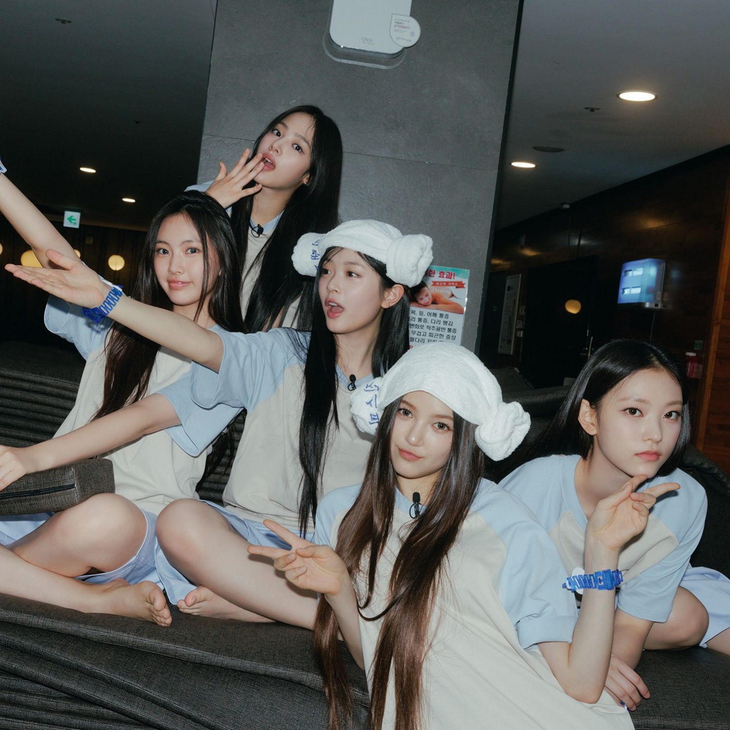 Latest photo of NewJeans