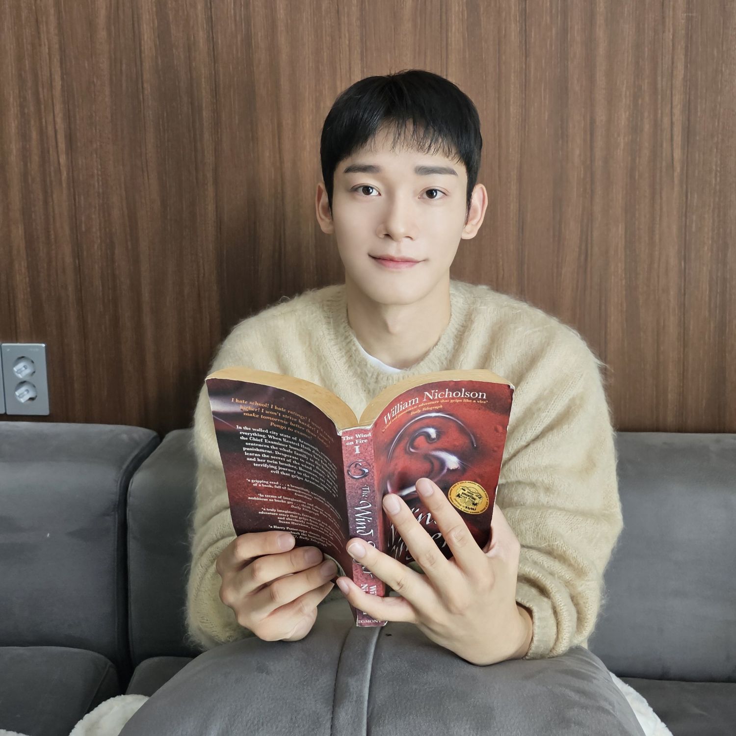 첸 (EXO)의 비하인드 컷