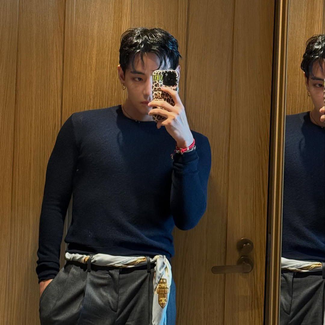 Latest photo of V (BTS)