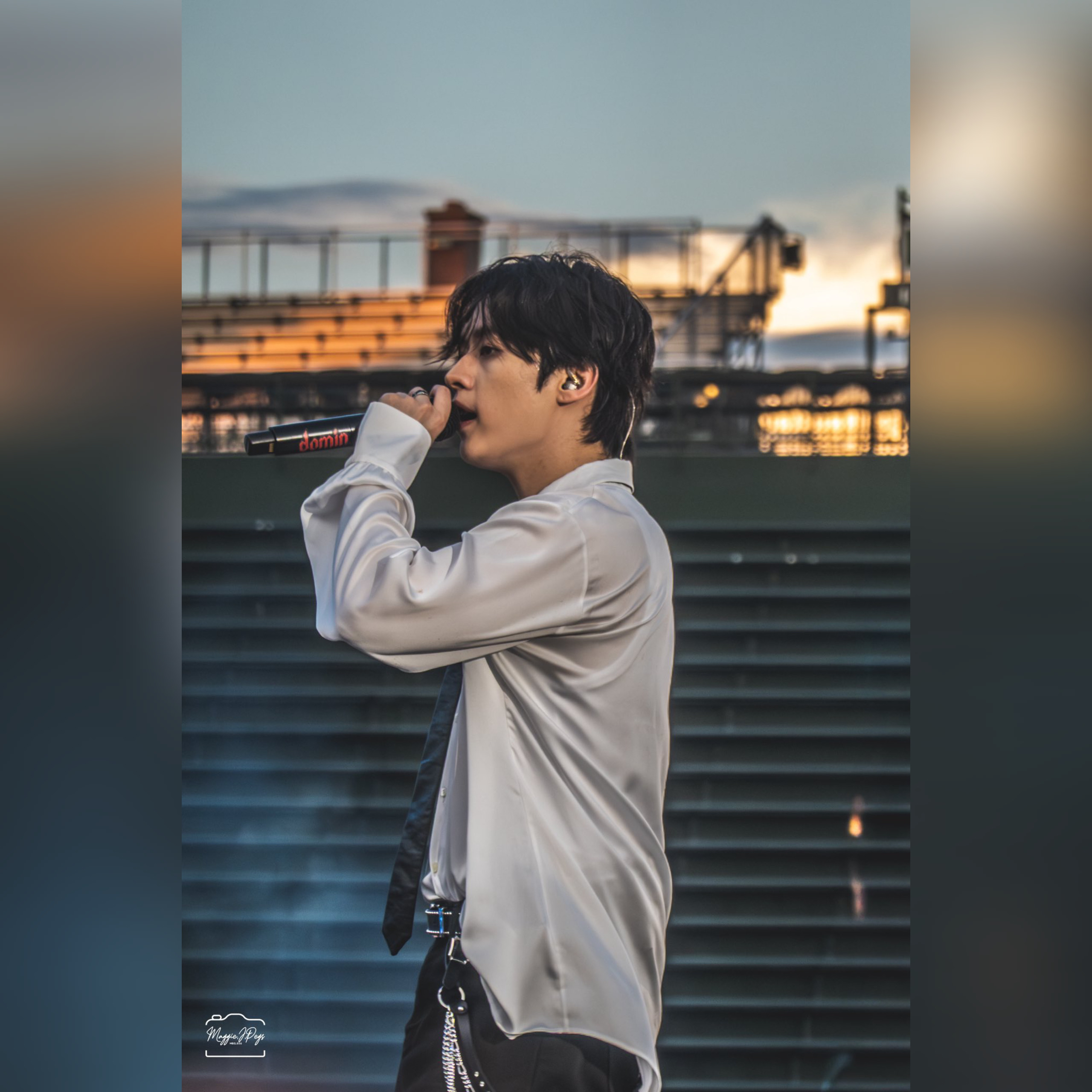 Latest photo of Lee Know (Stray Kids)