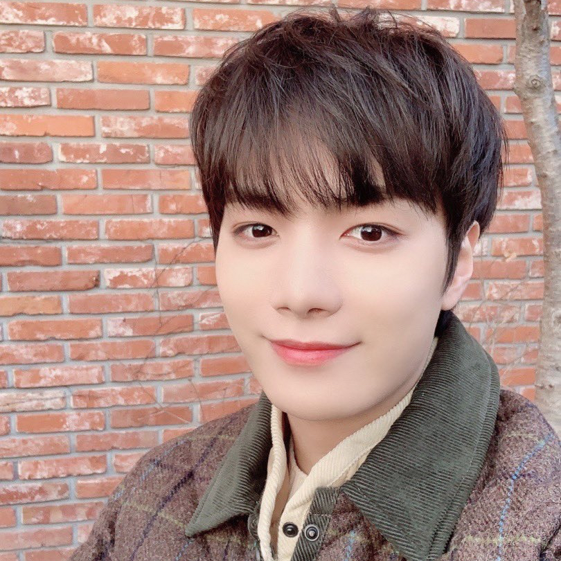 Latest photo of Kim Jonghyeon