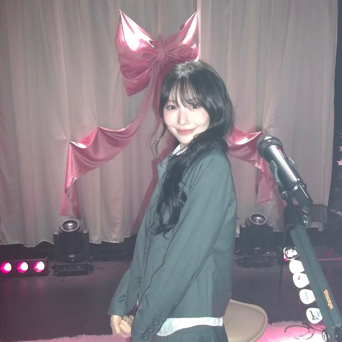 A moment captured by Ryu Sujeong (Lovelyz)'s fan