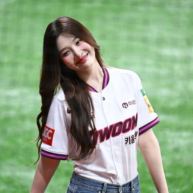 Behind-the-scenes cut of Joy (Red Velvet)