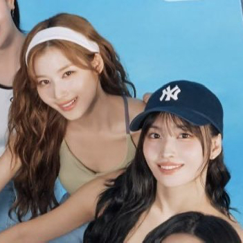 Latest photo of Sana (TWICE)