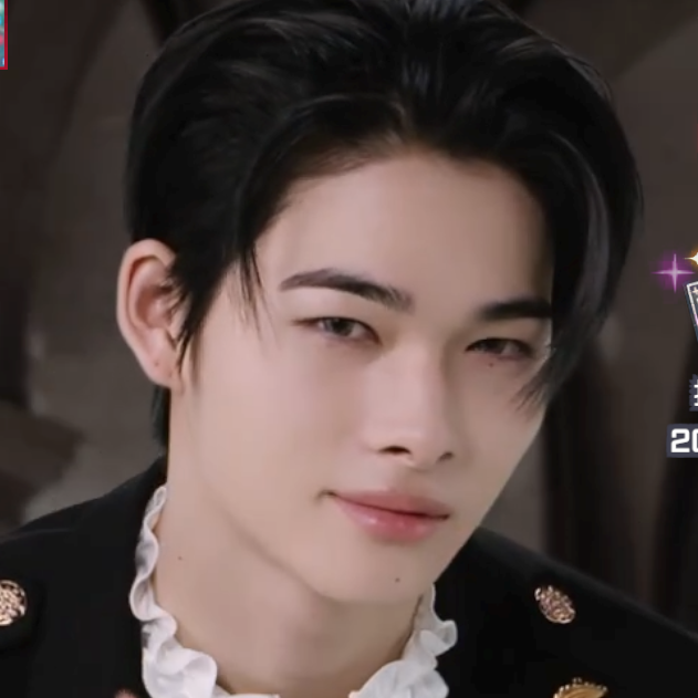 Foto aktivitas terbaru NI-KI (ENHYPEN)