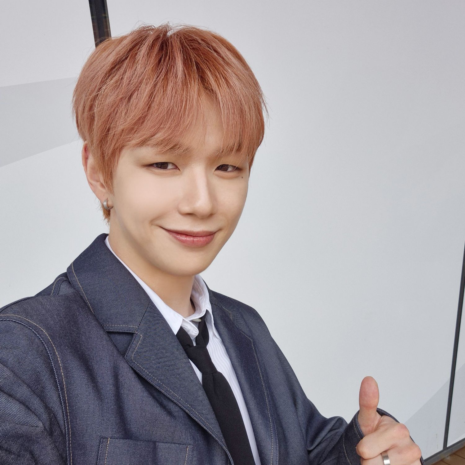 Latest photo of Kang Daniel