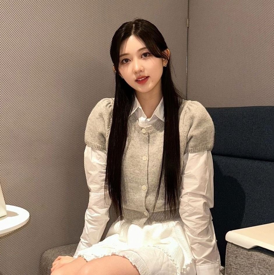 Behind-the-scenes cut of Gaeul (IVE)