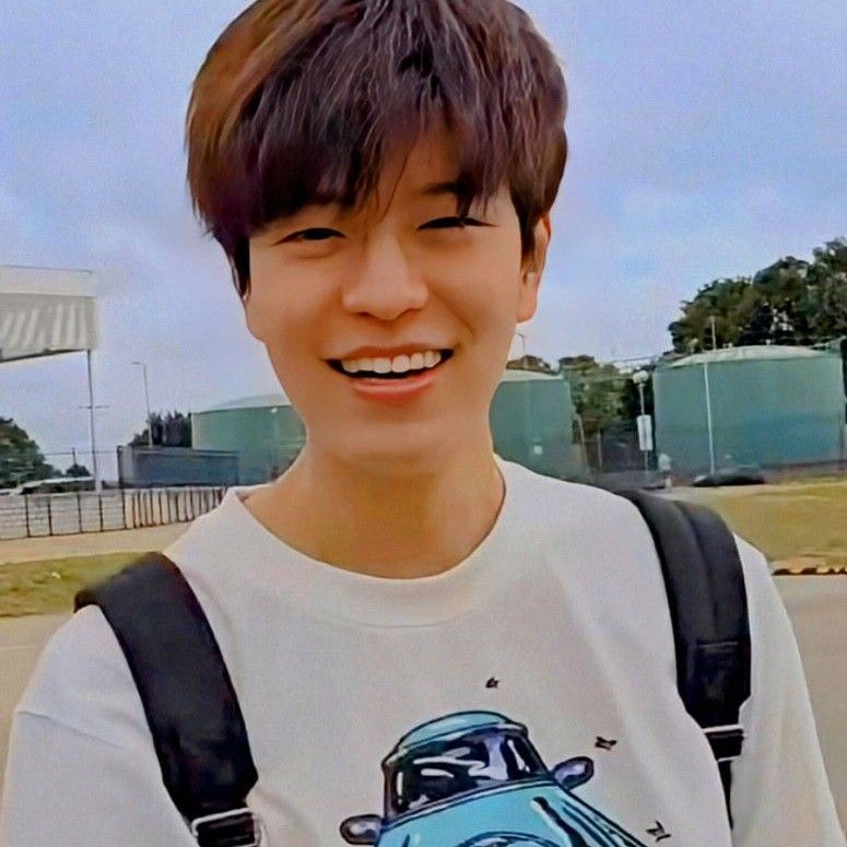 Latest photo of Seungmin (Stray Kids)