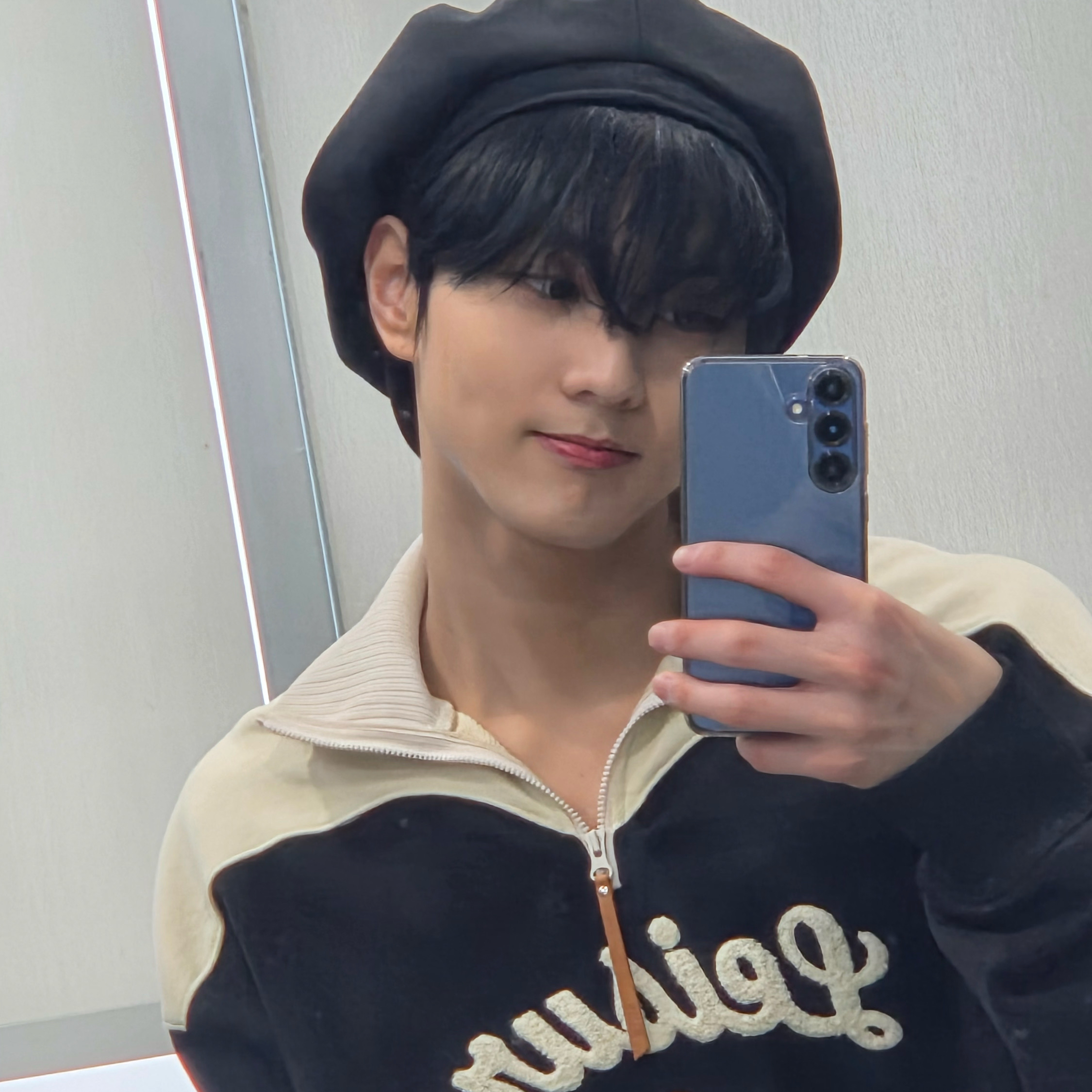 Foto terbaru Jungwon (ENHYPEN)
